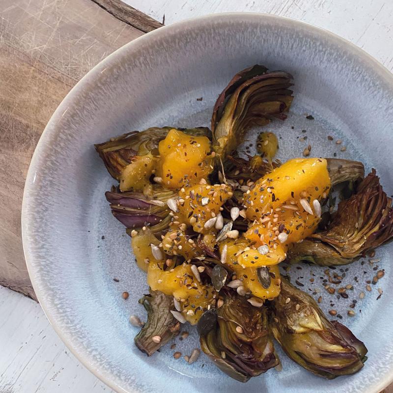 Veggie,-Artischocke-mit-Kaki,-Nusscrunch,-Vegan