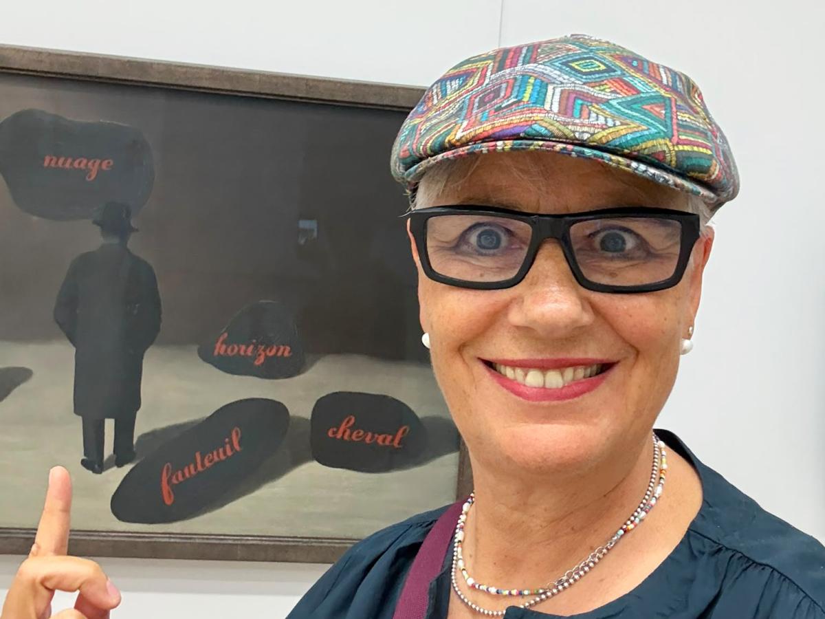 Corinne vor Bild