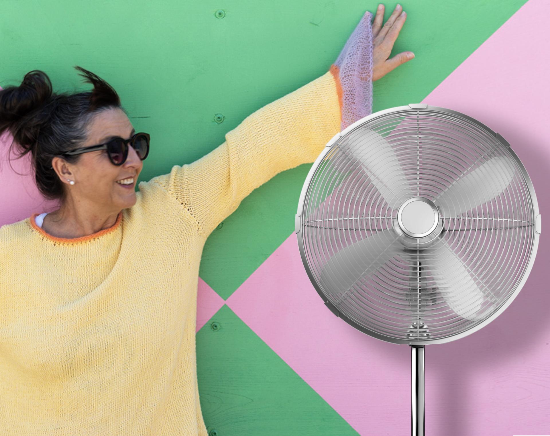 Uli steht neben einem Ventilator